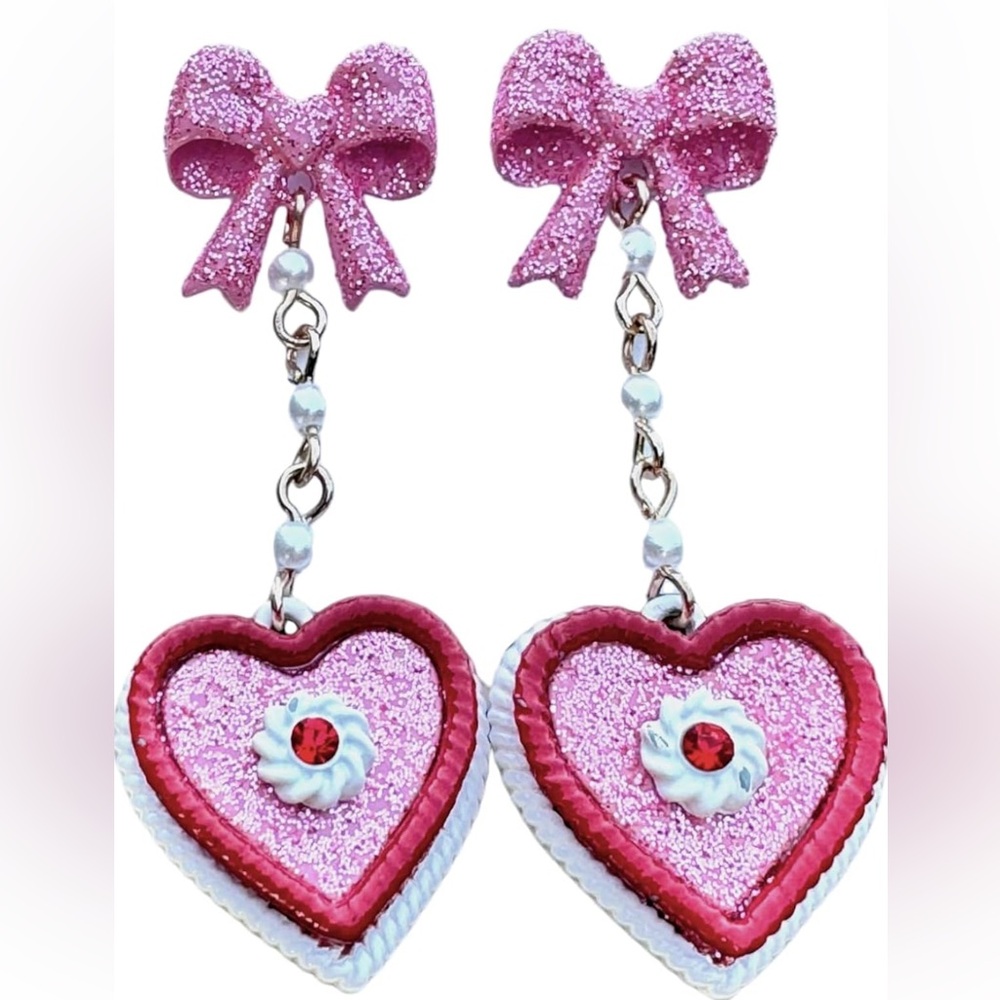 Betsey Johnson Baby Cakes Pink Glitter Heart Valentine Cake Bow Pearl Earrings